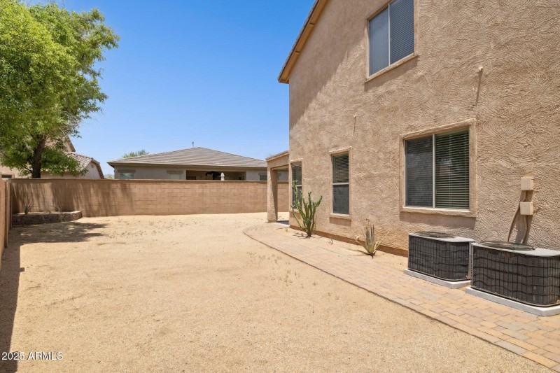 38-web-or-mls-3452-w-florimond-rd