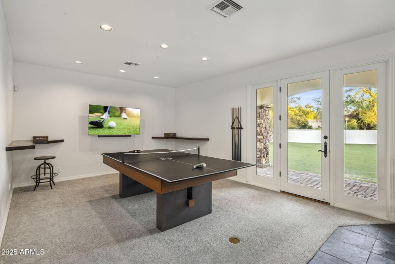 Guest House Livingroom