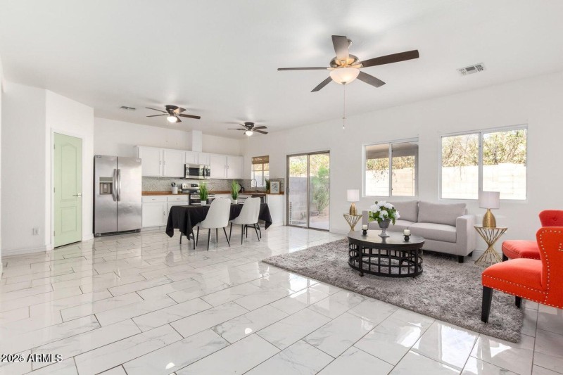 20240524083658964097000000-o