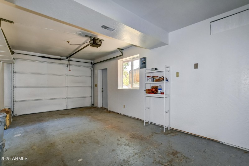 Garage 1