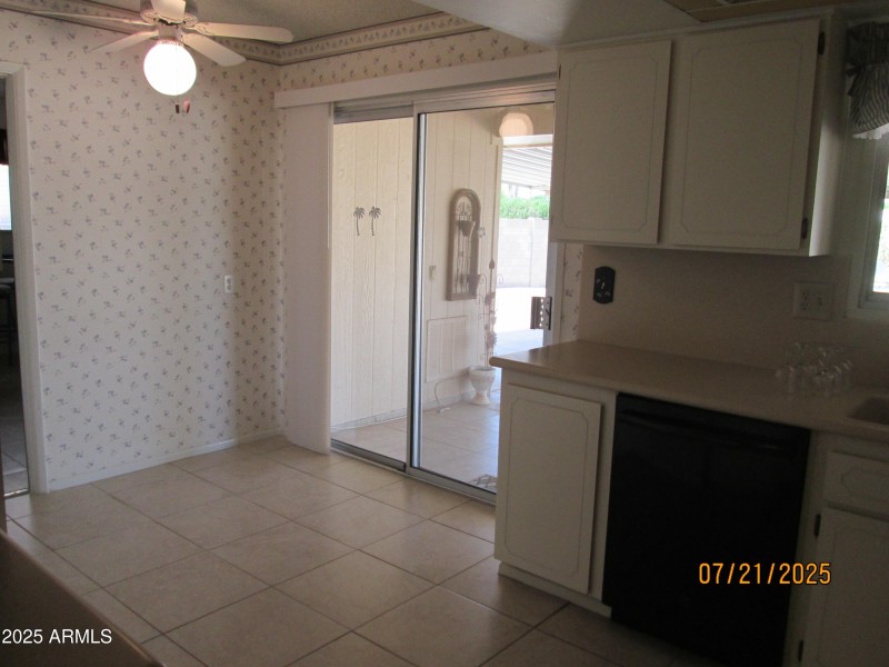 Breakfast nook