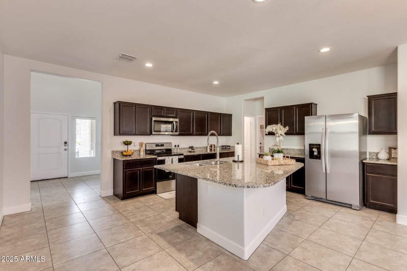 Stunning Chef's Kitchen