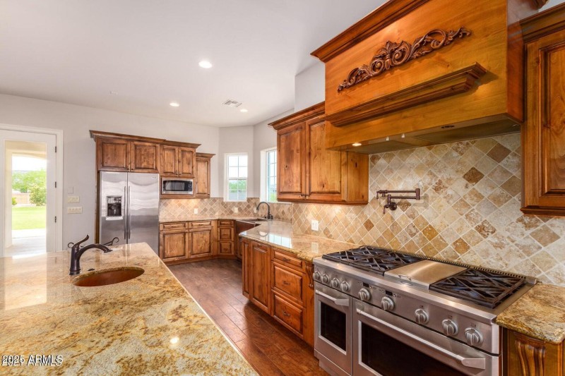 20210618144618323099000000-o