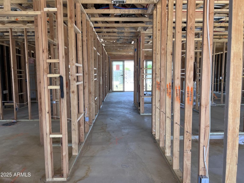 002 Foyer