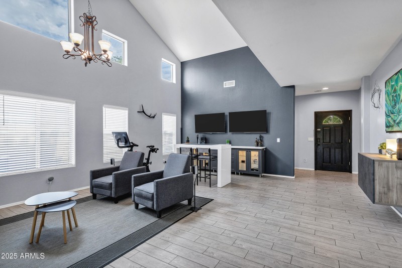 Living Room/Dining Room