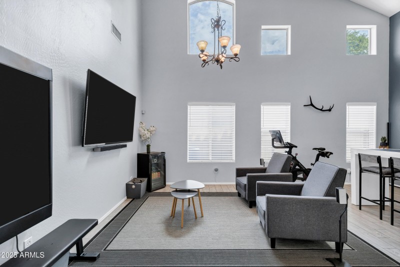 Living Room/Dining Room