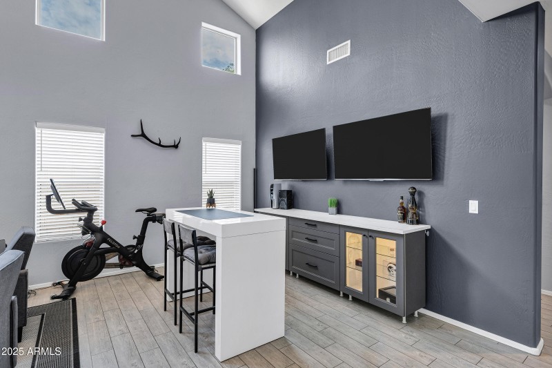 Living Room/Dining Room