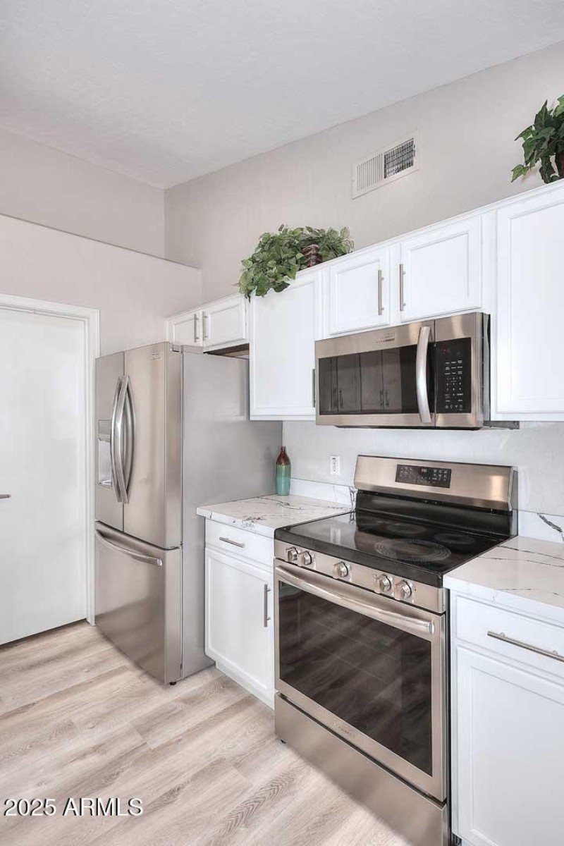 Kitchen-Range