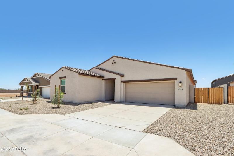 2-web-or-mls-W Pecan Wds-S1907-002