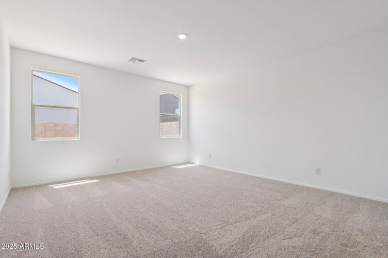 17-web-or-mls-W Pecan Wds-S1907-017