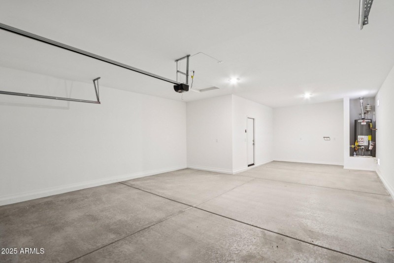 36-web-or-mls-W Pecan Wds-S1907-036