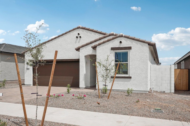 8-web-or-mls-La Senda Dr W-S2007-008