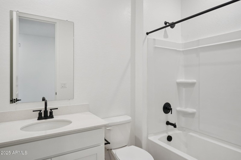 21-web-or-mls-La Senda Dr W-S2007-021