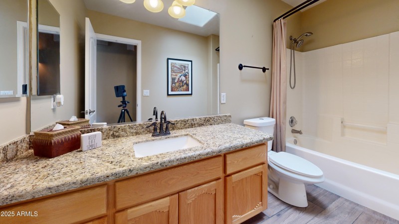 2ND BATHROOM