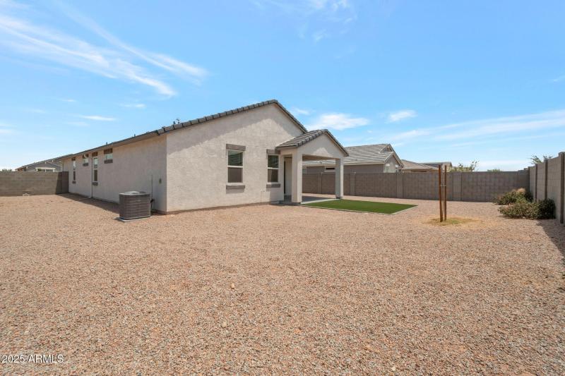 14-web-or-mls-Qp-5599