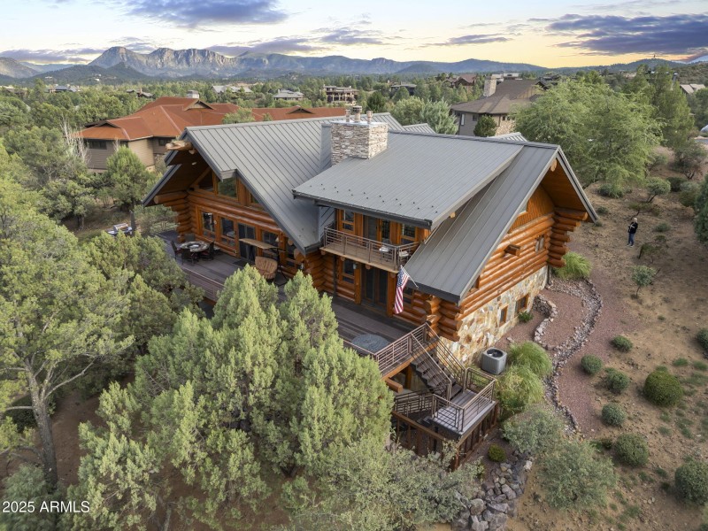 Stunning log cabin