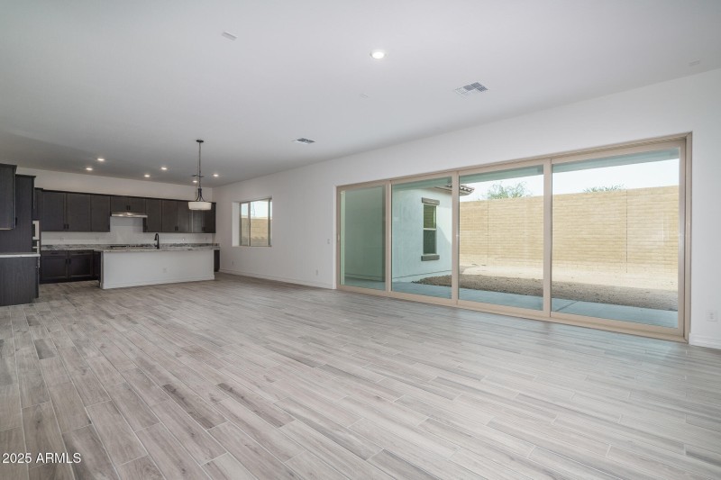3) GREAT ROOM TO DINING - Copy (2)