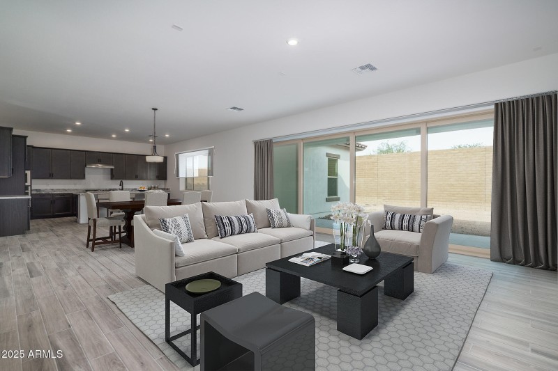 3A) GREAT ROOM TO DINING - Copy (2)