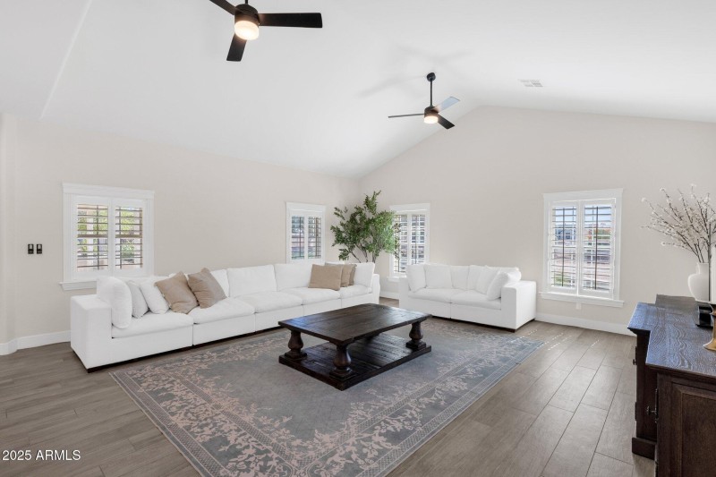 31-web-or-mls-856-w-quail-cir