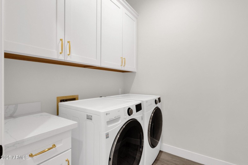 42-web-or-mls-856-w-quail-cir