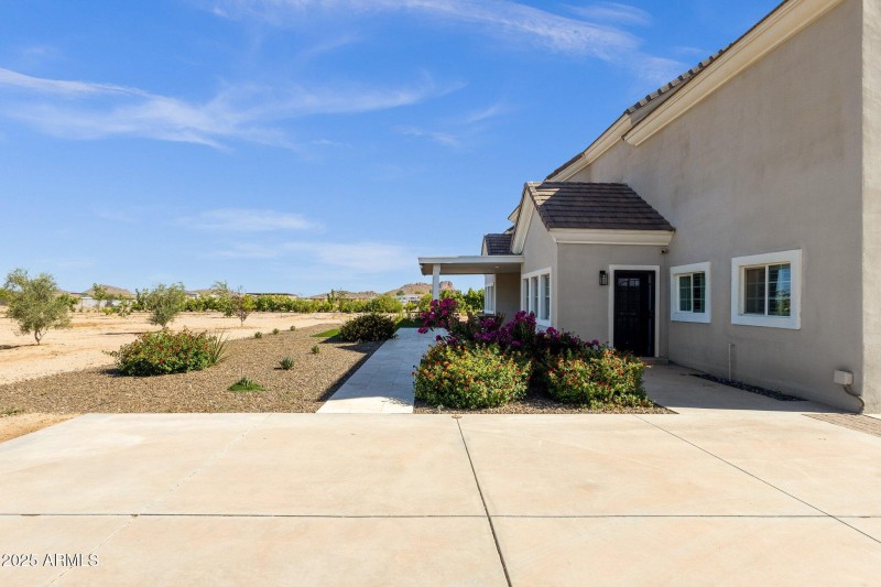 89-web-or-mls-856-w-quail-cir