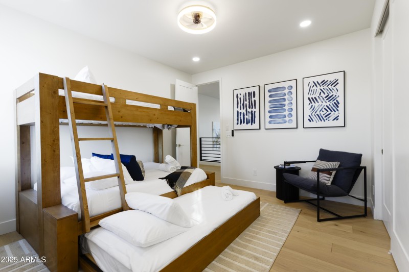 PropertyImageCo_7520EHIghlandAve_WEB_000