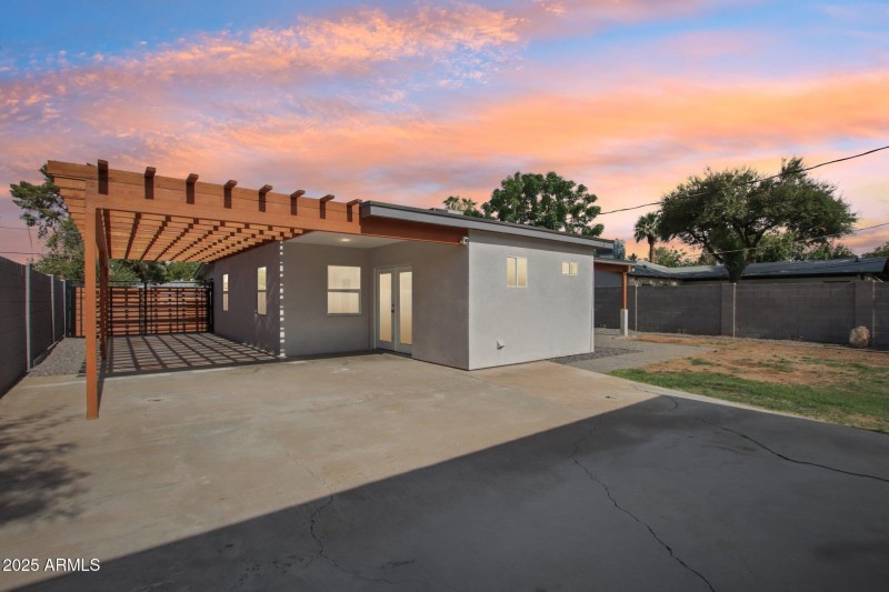 2-web-or-mls-VT-2207-2