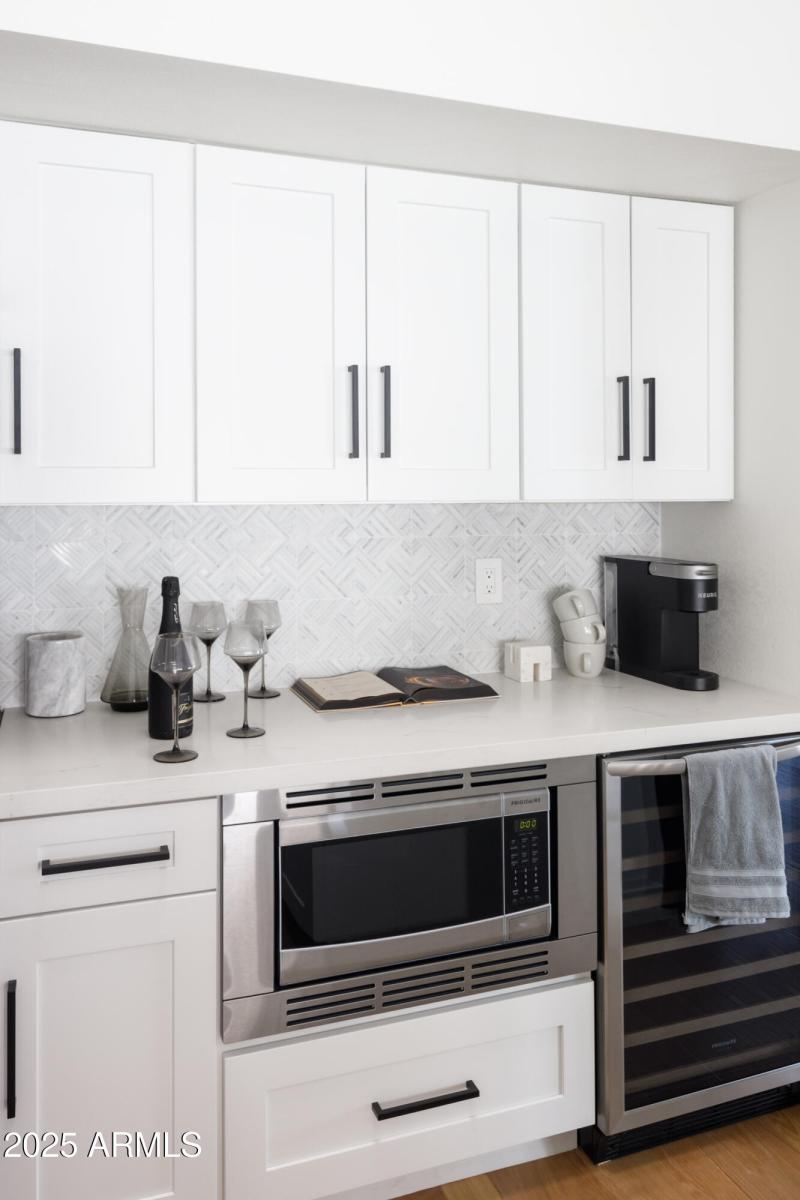 PROPERTYIMAGECO_5502EGrandviewRd_WEB-19