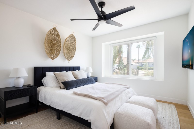 PROPERTYIMAGECO_5502EGrandviewRd_WEB-26