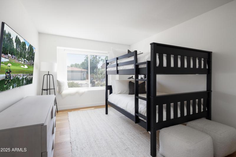 PROPERTYIMAGECO_5502EGrandviewRd_WEB-29