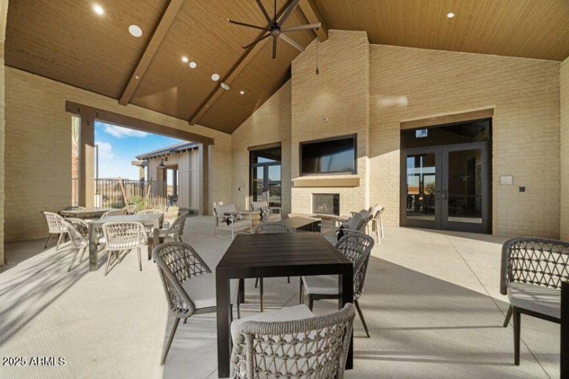 Outside seating area 2