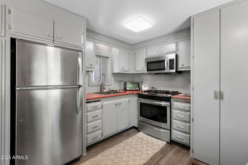 13-Kitchen