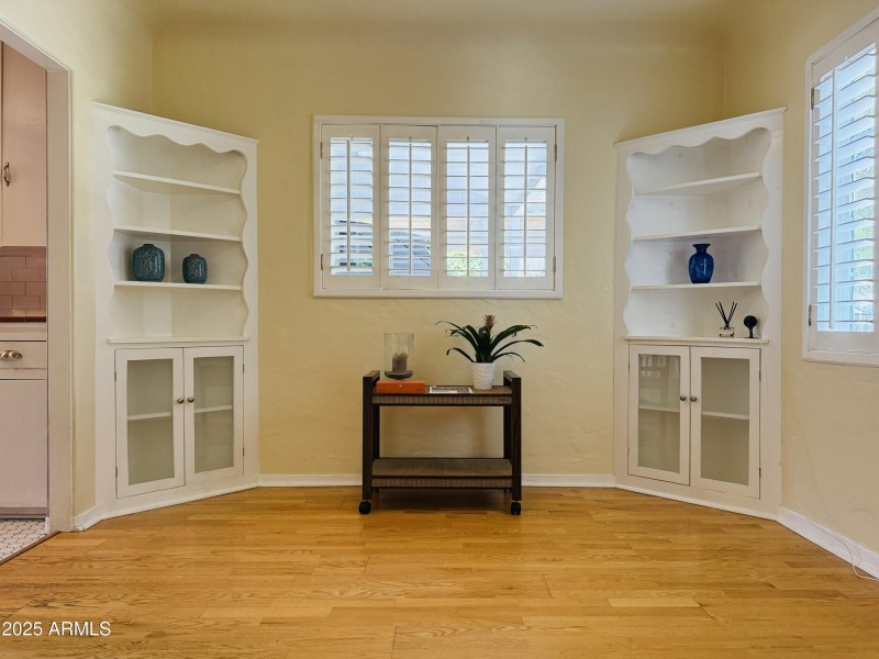 Built-In Corner Hutches