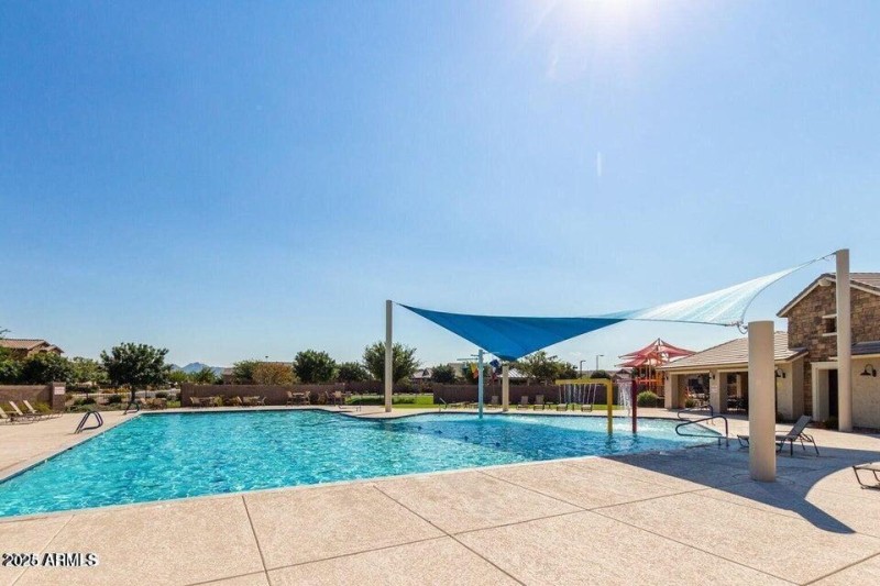 Pool 2