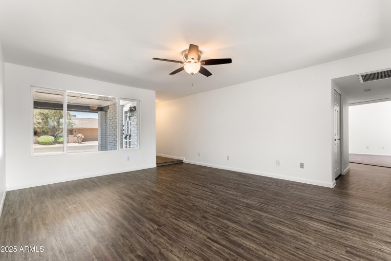 8_17625 n 6th pl-8