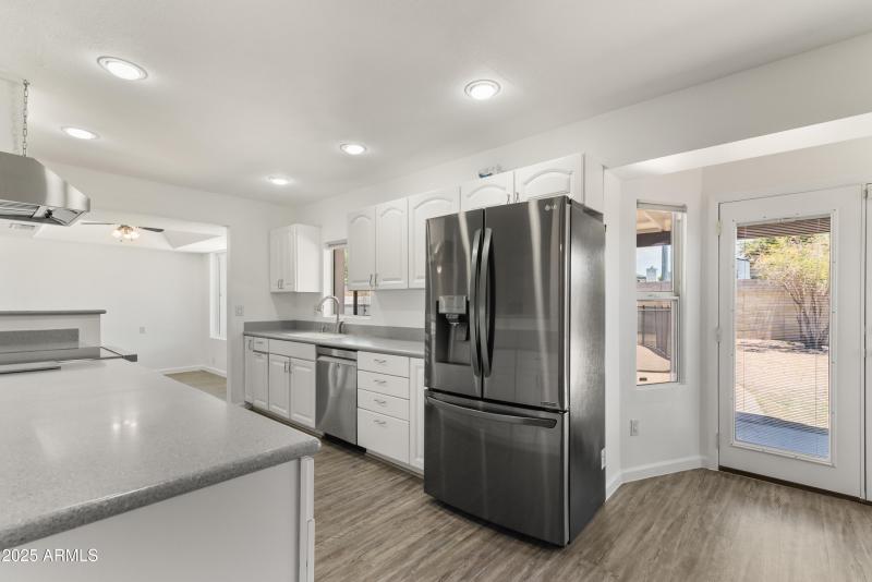 14_17625 n 6th pl-14