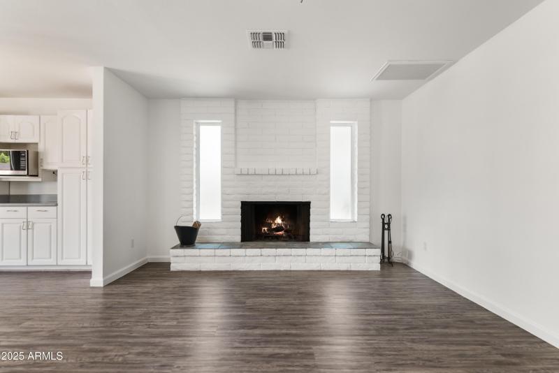 17_17625 n 6th pl-17