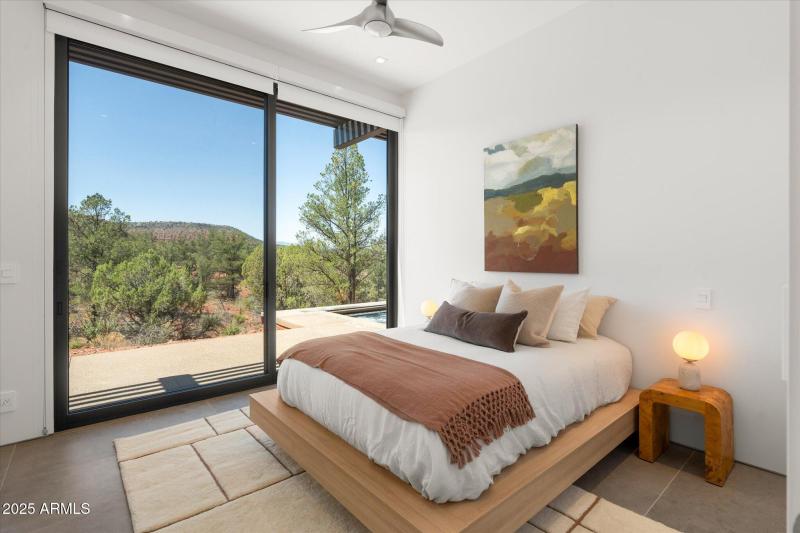 Guest Bedroom 3