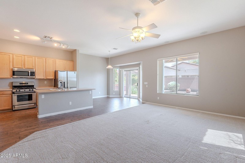 Kitchen/Living