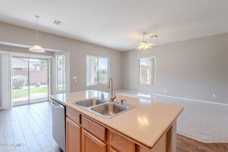 Kitchen/Living