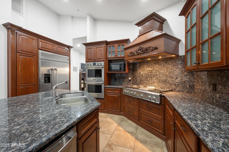 Kitchen 3