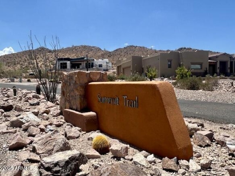 Summit Trail
