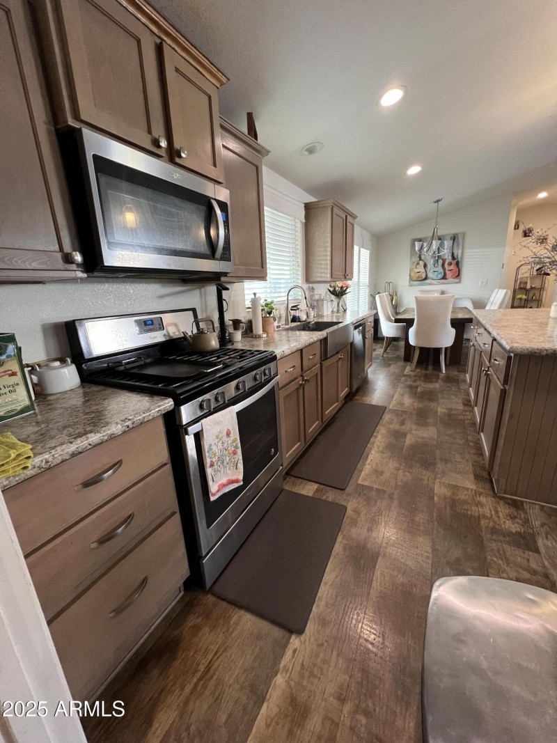 4 kitchen 2