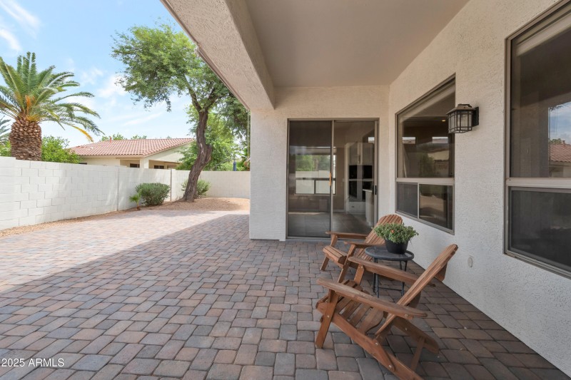 Covered Patio with pavers