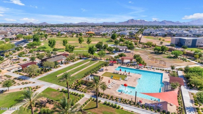Community pool