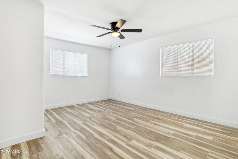 21-web-or-mls-11135-w-florida-ave