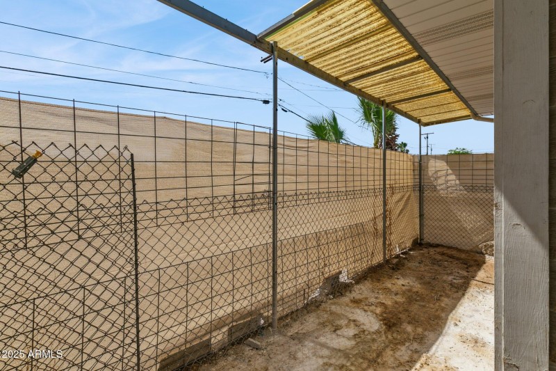 30-web-or-mls-11135-w-florida-ave