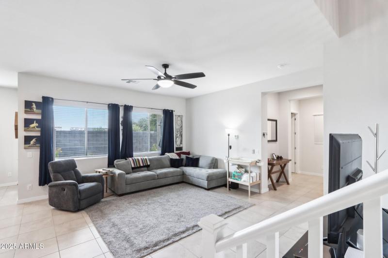 9-web-or-mls-E Spruce Dr-S2307-007