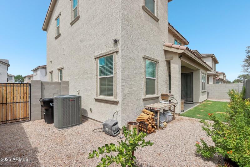 38-web-or-mls-E Spruce Dr-S2307-036
