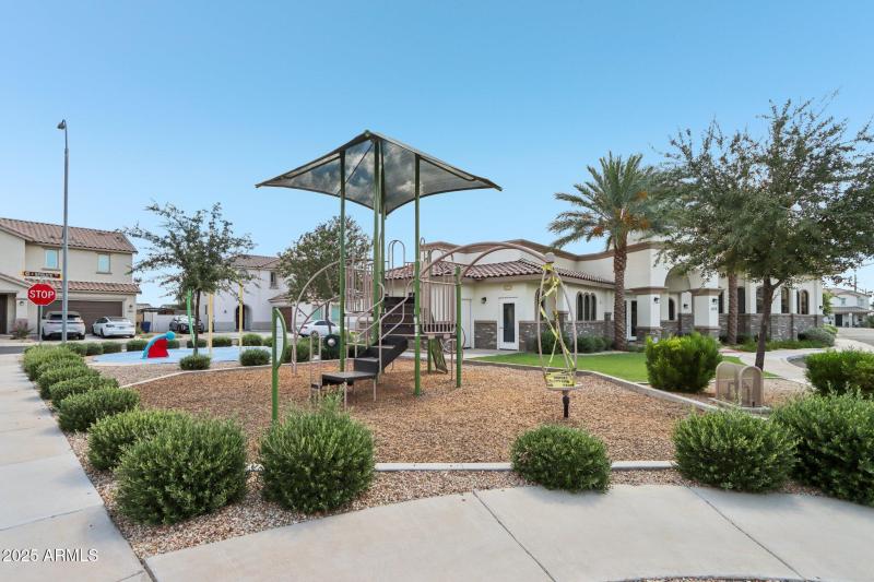 48-web-or-mls-E Spruce Dr-S2307-046